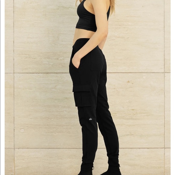 ALO Yoga Pants & Jumpsuits Alo Unwind Cargo Pants Poshmark